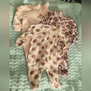 Bundle of 3 Baby Girl Flower Footie One pieces NWOT Size 0-3m